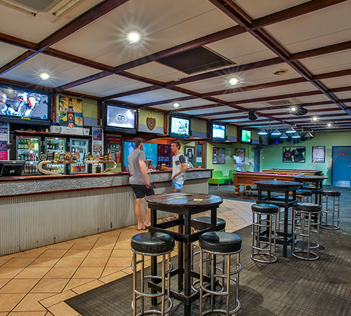 food and drink sports bar hotel kununurra